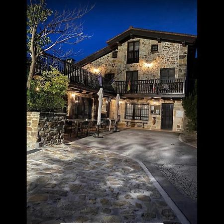 Posada Y Apartamentos Trebuesto De Guriezo Eksteriør bilde