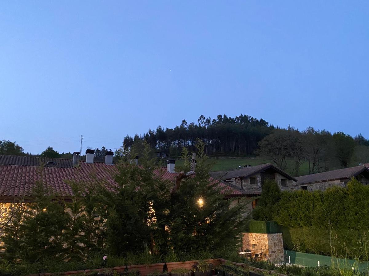 Posada Y Apartamentos Trebuesto De Guriezo Eksteriør bilde